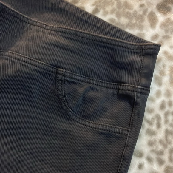 American Eagle Outfitters | Black Wide Leg High-Waisted Pants Large - Picture 7 of 8